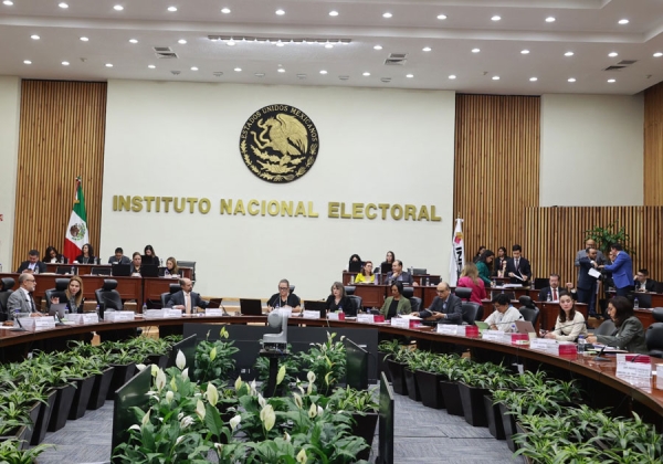 INE aprueba reglamentos y criterios para debates presidenciales