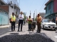 Verifica Pepe Chedraui labores de bacheo en colonia Los Volcanes