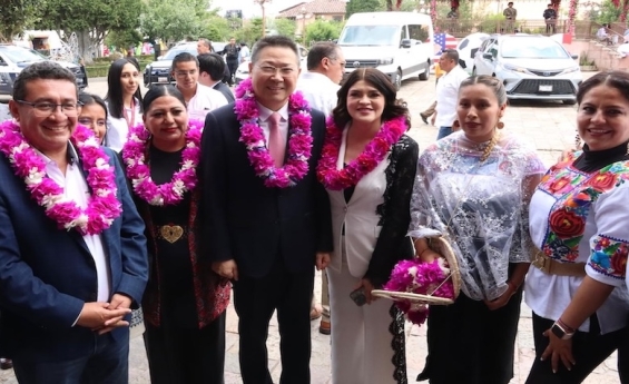 Congreso del Estado y Zacatlán fortalecen hermandad con China