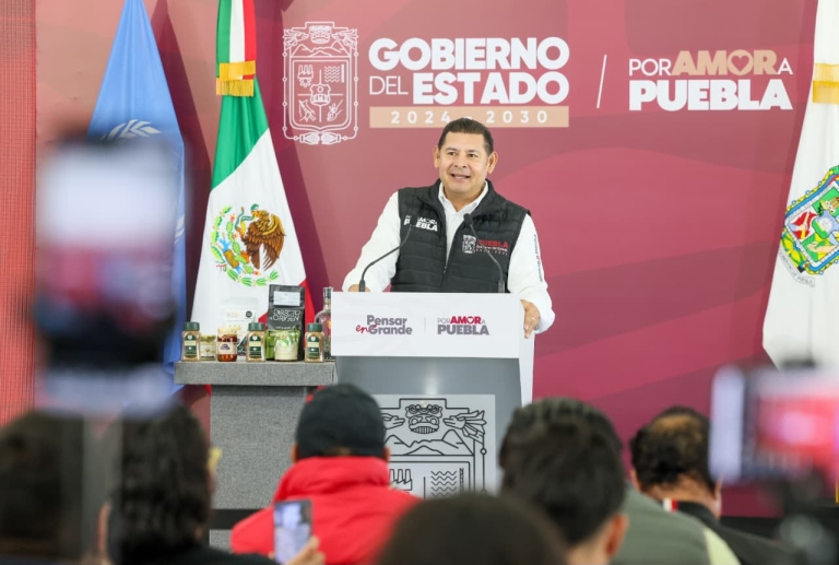 Gobernador cuestiona desabasto: 