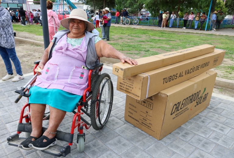 Cumple Gobierno del Estado compromisos con familias de San José Chiapa