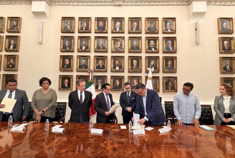 Comisión Estatal de Vivienda y Colegio de Notarios firman convenio para escrituración en programas sociales de vivienda