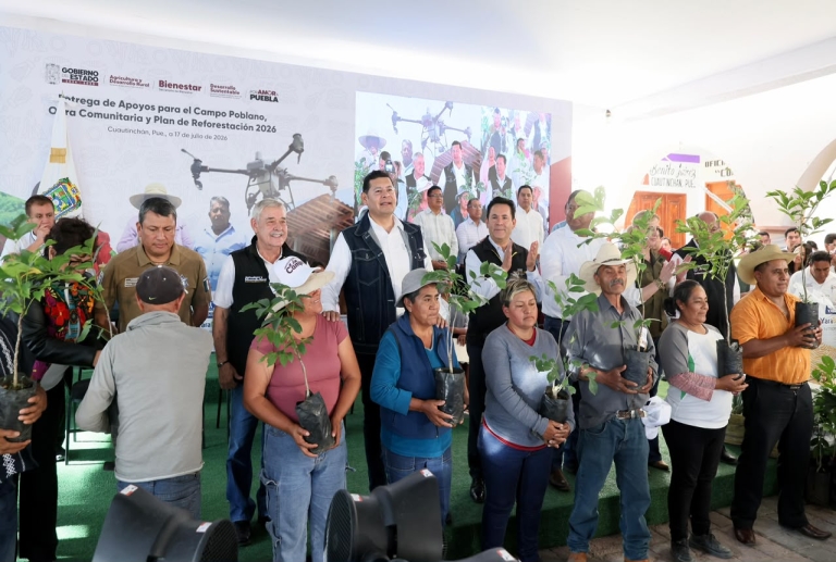 Visita Alejandro Armenta la microrregión de Cuautinchán; entrega apoyos al campo, infraestructura y vivienda