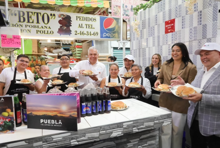 Gobierno del Estado entrega placas MICHELIN 2026 a restaurantes poblanos reconocidos