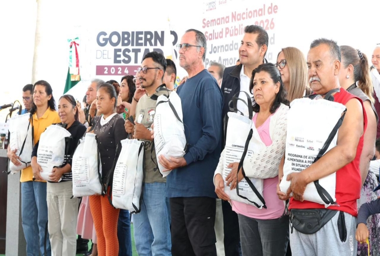 Amplía DIF Estatal entrega de canastas alimentarias a familias de la capital poblana