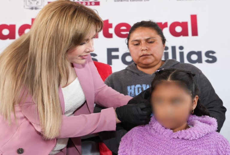 SEDIF transforma vidas con apoyos auditivos para infancias y juventudes poblanas