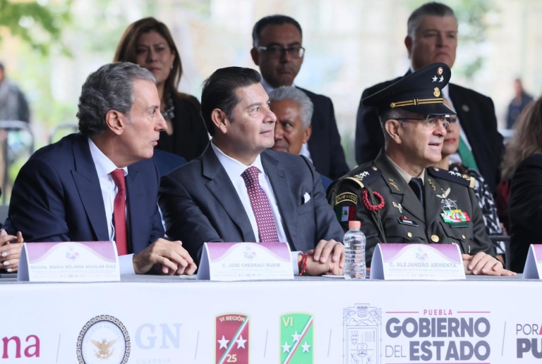 Con patriotismo y amor por Puebla, inicia conmemoración del 216 aniversario de la Independencia de México