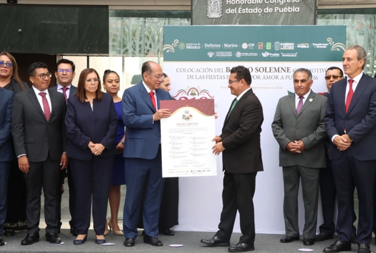 Colocan en el Congreso del Estado el Bando Solemne con motivo de las Fiestas Patrias 2026 