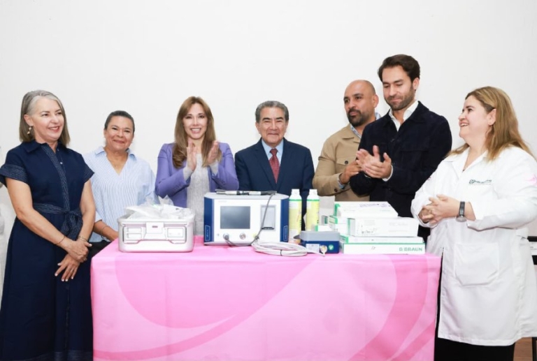 Encabeza Ceci Arellano donación al Hospital de la Niñez Poblana