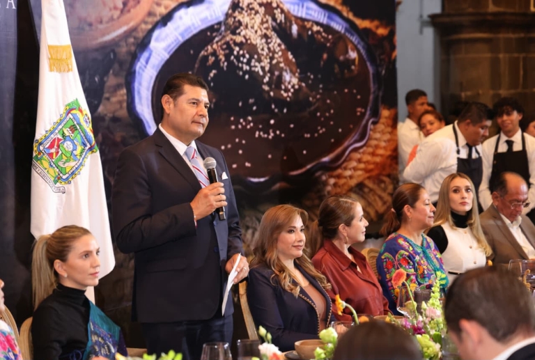 Mole poblano, símbolo de identidad y patrimonio gastronómico ante el mundo