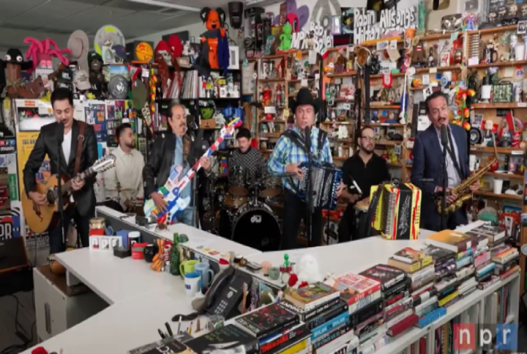 Los Tigres del Norte llevan la voz del migrante al Tiny Desk