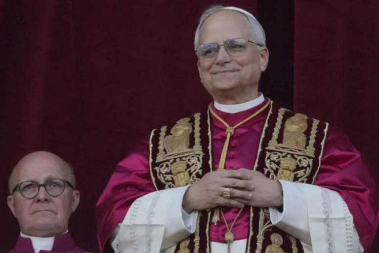 Papa León XIV pide diálogo urgente ante crisis en Oriente Medio