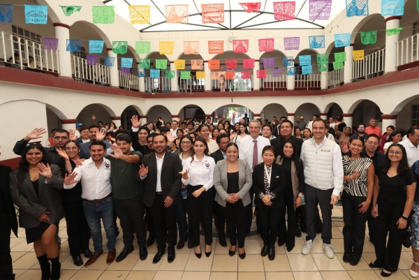 Gobierno de la Ciudad promueve el emprendimiento juvenil con Jóvenes Imparables en Totimehuacan