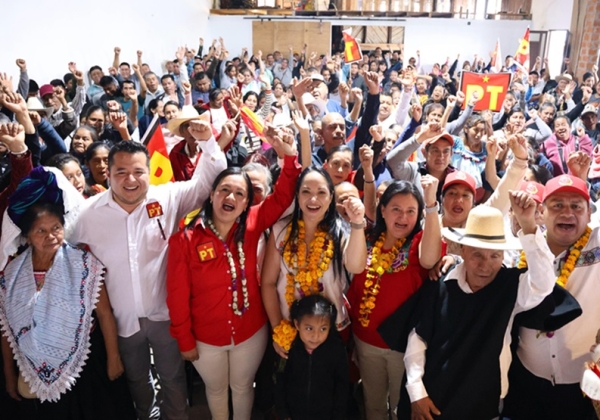 Liz Sánchez encabeza Congresos Municipales Extraordinarios del PT en Puebla