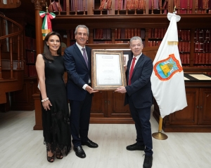 Sostiene Pepe Chedraui encuentro bilateral con el expresidente Juan Manuel Santos de Colombia