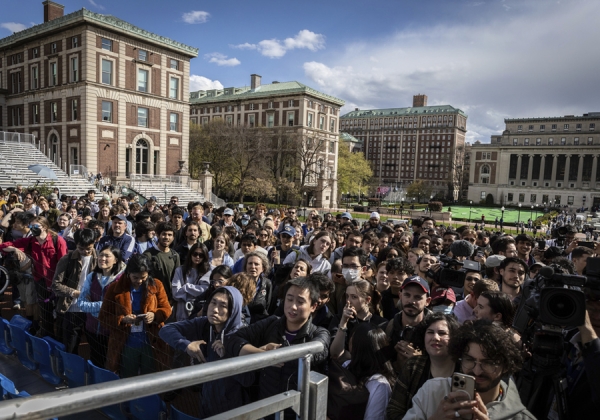 Arrestos y descontento en universidades de Estados Unidos