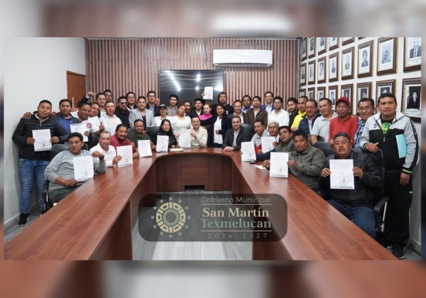 Candidatos a presidentes auxiliares de San Martín Texmelucan firman un acuerdo de civilidad