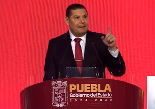 Alejandro Armenta asume como gobernador de Puebla y refuerza compromiso social