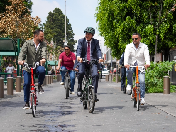 Puebla impulsa movilidad sostenible con rodada ciclista encabezada por Chedraui