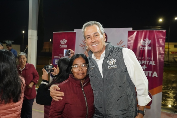 Inaugura Pepe Chedraui 354 luminarias LED en Agua Santa con Puebla Brilla