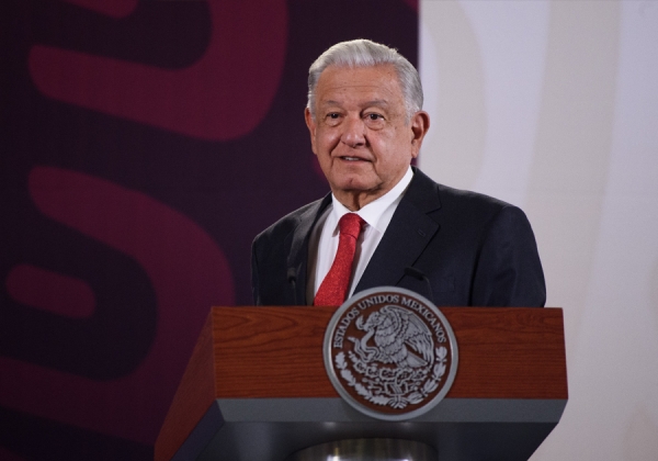 Asunto transitorio, los apagones en el país: AMLO